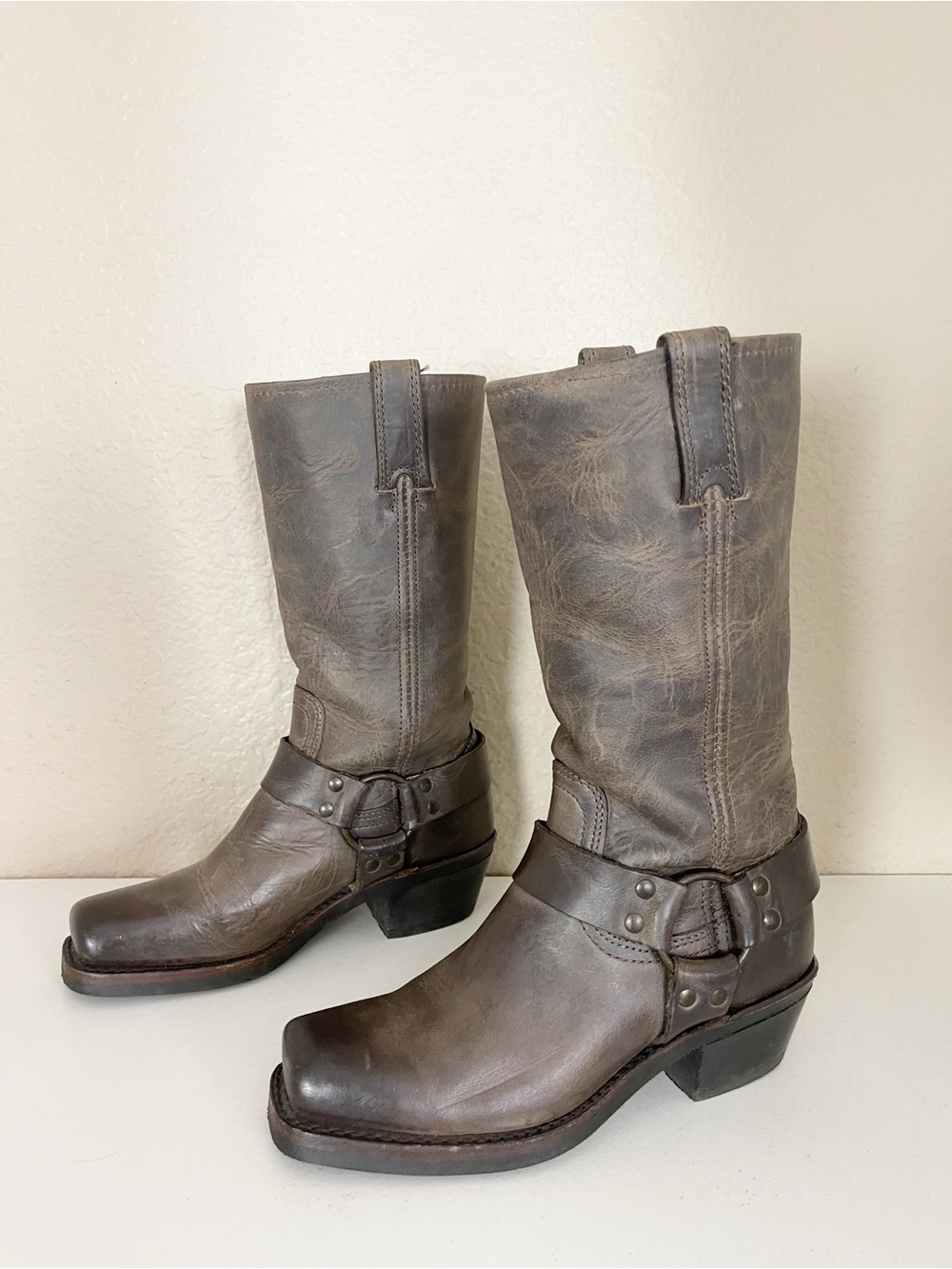 Frye Harness 12R combat square toe moto Biker Boot 77300 in smoke gray brown. 6 - Picture 5 of 15